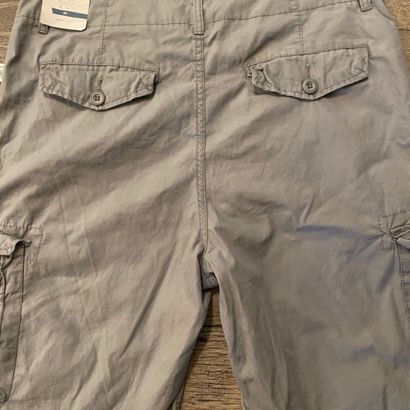 🖤NWT Old Navy Men’s Gray Cargo Shorts Size 34 - Picture 8 of 11